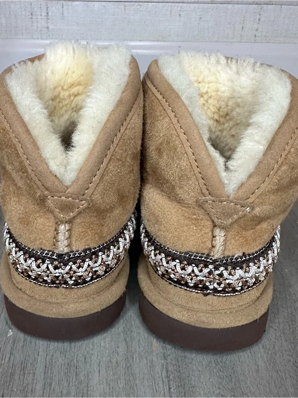 UGG Classic Mini Crescent Boot Chestnut (Toddler) 11